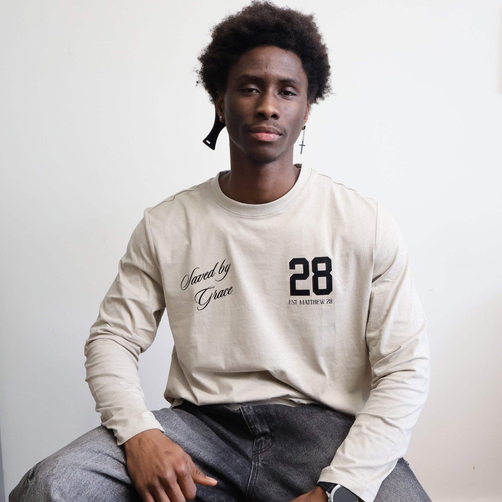 Camisola bege de algodão sobre Mateus 28