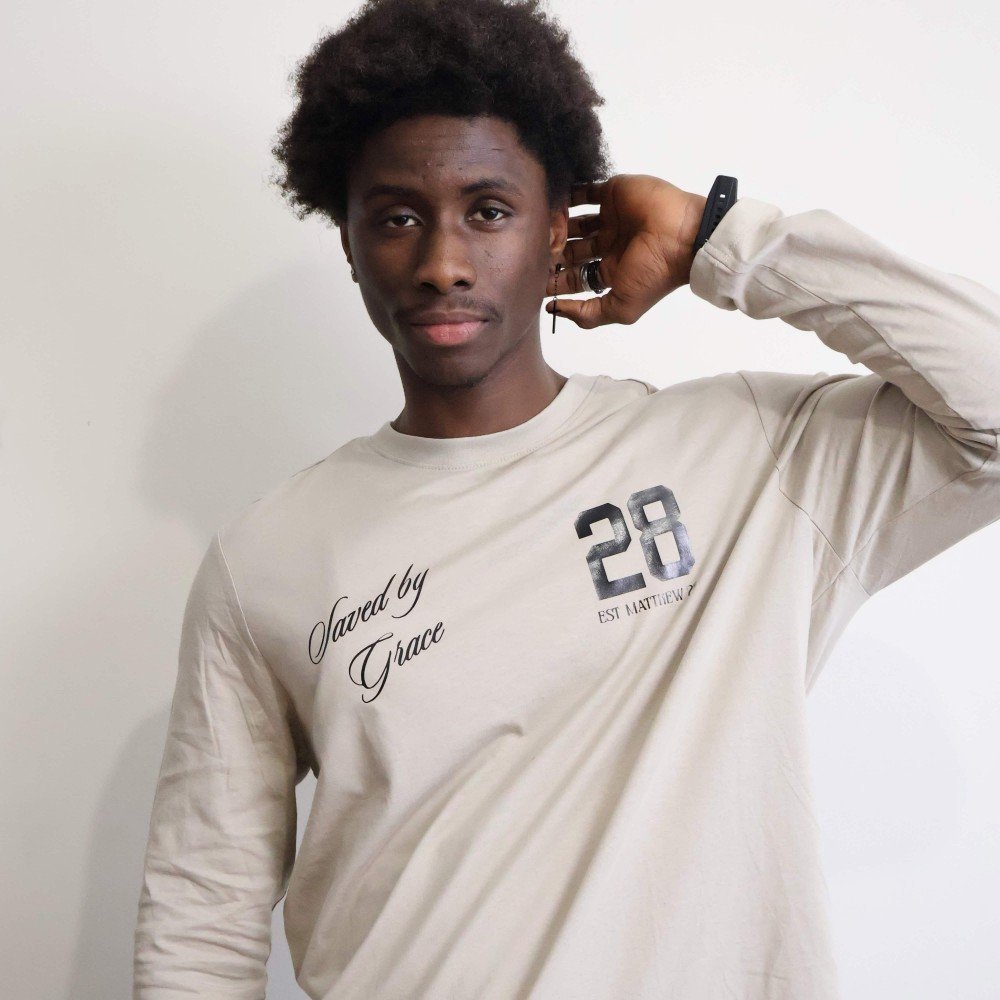 Camisola bege de algodão sobre Mateus 28