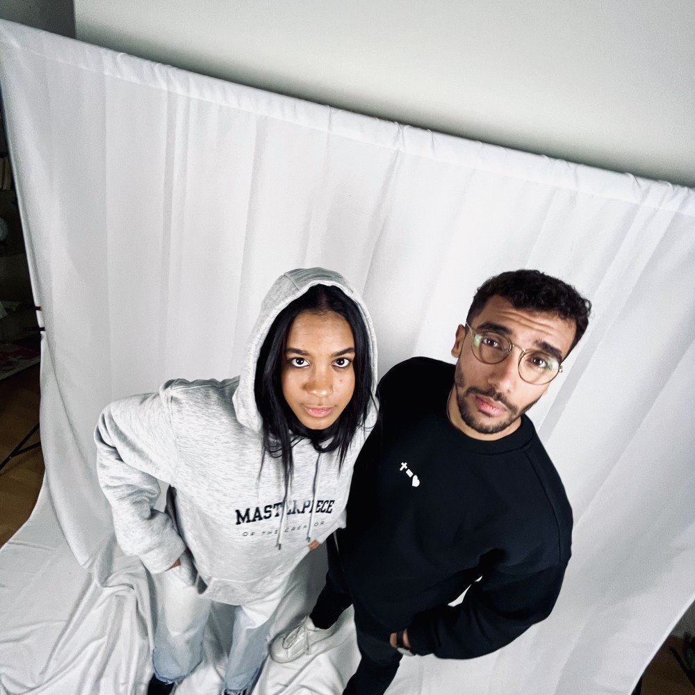 sweatshirt com capuz obra prima 